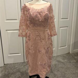 Elegant Floral Lace Long Sleeve MOB/MOG Dress in Dusty Rose